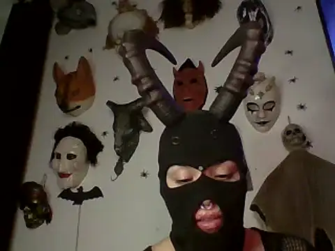 Snapshot of FeticheMacabre chatting on March 9, 6:28 am FeticheMacabre online show from March 9, 6:28 am