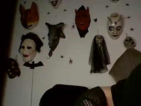 Snapshot of FeticheMacabre chatting on March 16, 9:58 pm FeticheMacabre online show from March 16, 9:58 pm