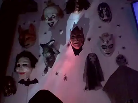 Snapshot of FeticheMacabre chatting on March 22, 5:06 am FeticheMacabre online show from March 22, 5:06 am