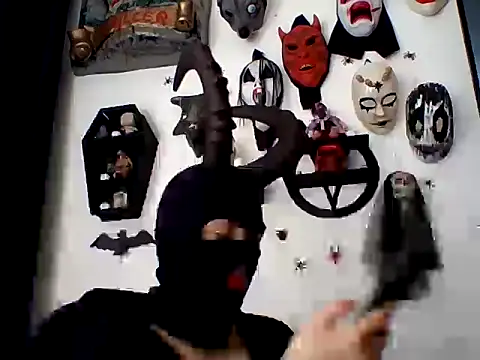 Snapshot of FeticheMacabre chatting on September 14, 4:50 pm FeticheMacabre online show from September 14, 4:50 pm