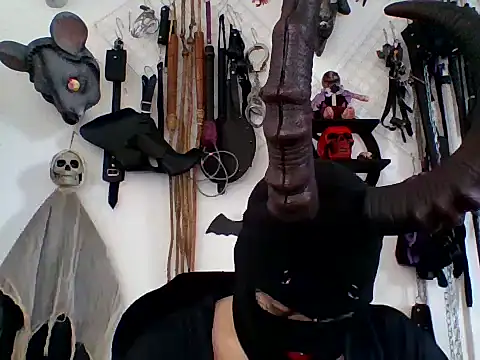 FeticheMacabre online show from May 1, 4:00 pm