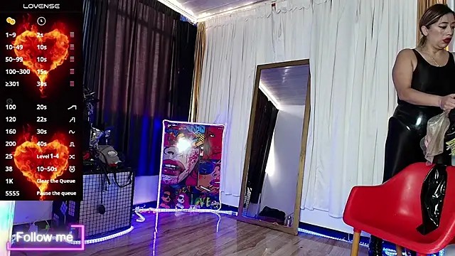 LatexDevil Blondie online show from February 22, 3:25 pm