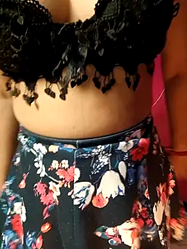 Snapshot of Aditi_1 chatting on December 22, 2:06 am Aditi 1 online show from December 22, 2:06 am