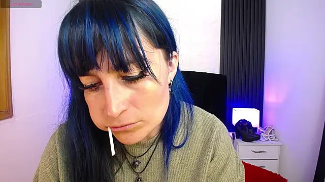 alicia moom online show from February 6, 6:46 pm