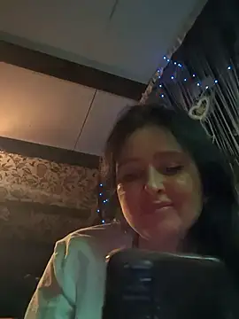 KikiXRed online show from November 18, 7:40 pm