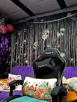 KikiXRed online show from February 23, 5:27 am