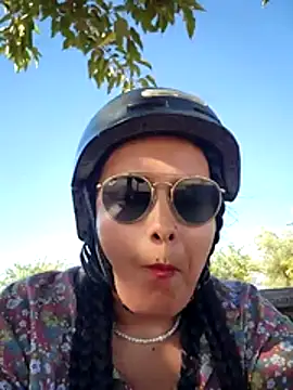 Snapshot of bellapaty chatting on July 16, 4:46 pm bellapaty online show from July 16, 4:46 pm