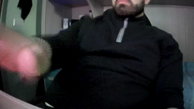 Snapshot of michele1500 chatting on November 27, 5:15 pm michele1500 online show from November 27, 5:15 pm