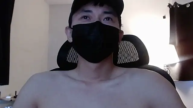 Snapshot of twbobo00715 chatting on December 21, 5:51 pm twbobo00715 online show from December 21, 5:51 pm