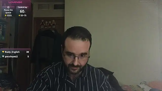 curiosillo83 online show from March 19, 8:45 am