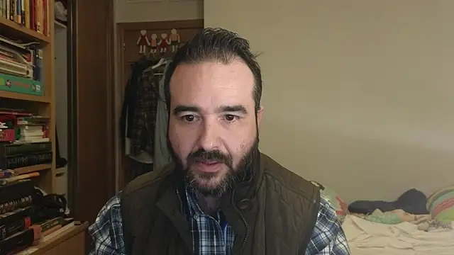 curiosillo83 online show from November 8, 11:32 am