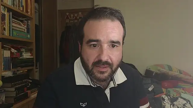 curiosillo83 online show from February 12, 3:23 am