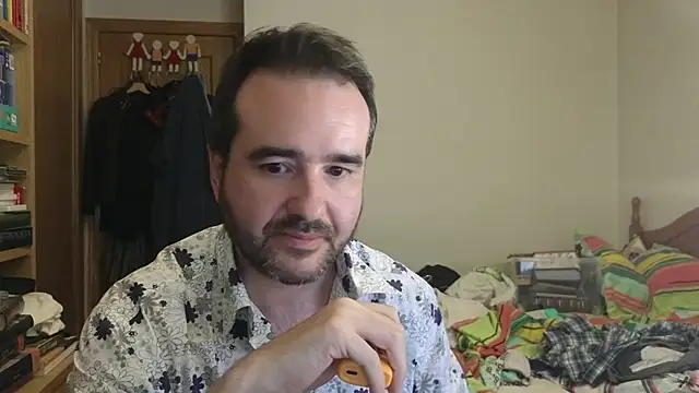 curiosillo83 online show from May 28, 2:47 pm