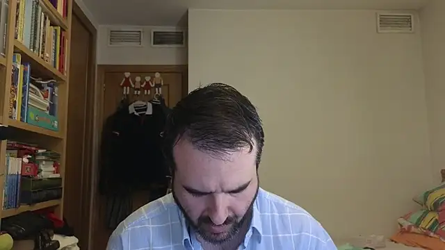 curiosillo83 online show from June 11, 10:57 am