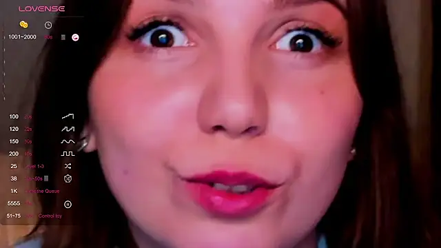 KindHazelHere  online show from March 17, 11:21 pm