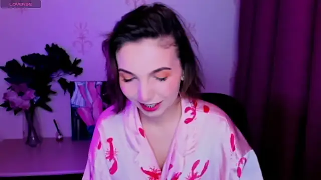 KindHazelHere  online show from October 15, 2:06 pm