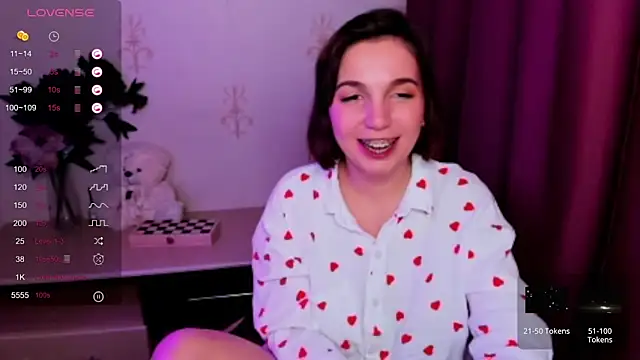 KindHazelHere  online show from November 15, 10:12 am