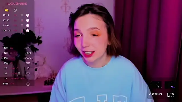 KindHazelHere  online show from November 26, 12:22 am