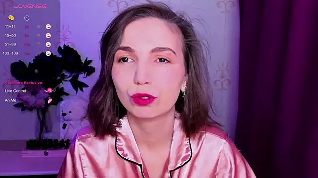 KindHazelHere  online show from March 4, 7:09 pm