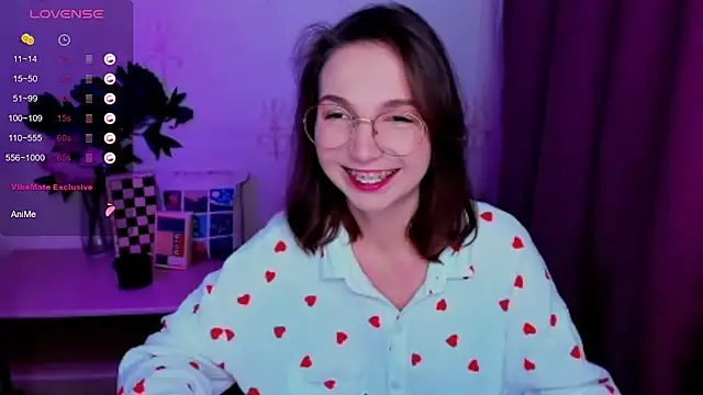 KindHazelHere  online show from June 30, 3:51 am