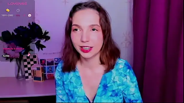 KindHazelHere  online show from July 6, 4:31 am