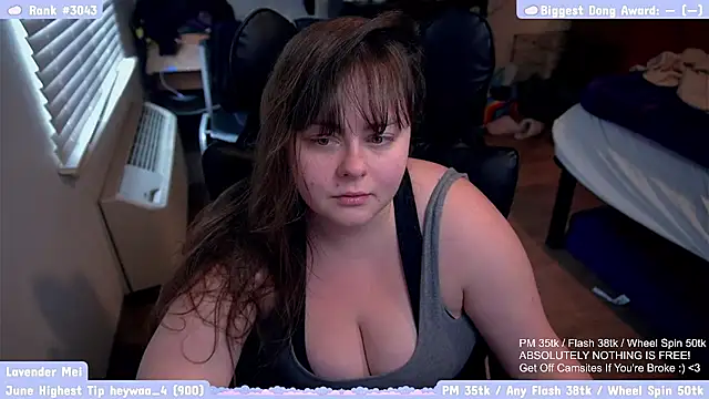 Snapshot of lavendermei chatting on June 20, 3:26 pm lavendermei online show from June 20, 3:26 pm