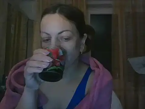 Snapshot of ShawnaAdams chatting on March 13, 5:18 pm ShawnaAdams online show from March 13, 5:18 pm