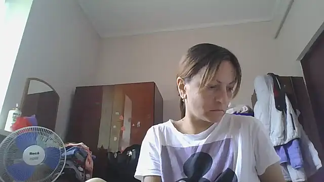 Snapshot of ShawnaAdams chatting on September 20, 8:48 am ShawnaAdams online show from September 20, 8:48 am