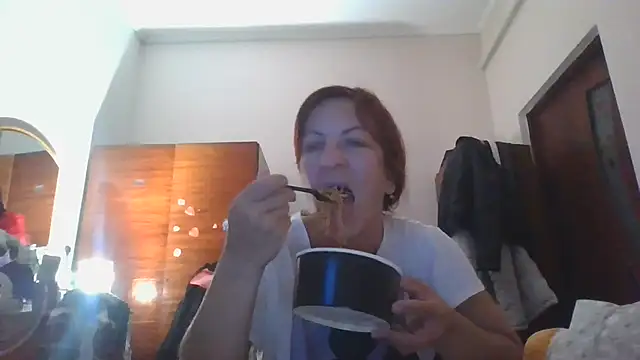 Snapshot of ShawnaAdams chatting on October 3, 4:15 pm ShawnaAdams online show from October 3, 4:15 pm