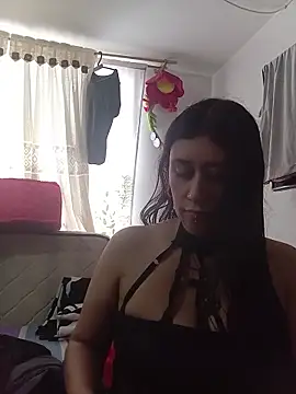 Snapshot of Giuliana90 chatting on May 22, 5:29 pm Giuliana90 online show from May 22, 5:29 pm