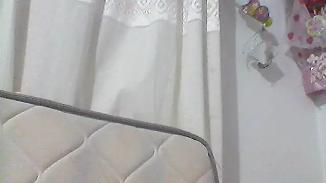 Snapshot of Giuliana90 chatting on June 23, 1:47 am Giuliana90 online show from June 23, 1:47 am