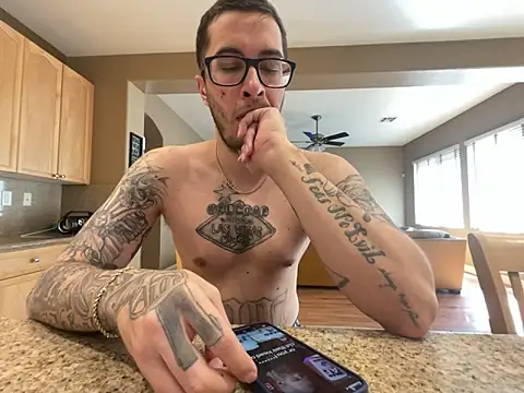 Bwcjoshbanks online show from September 12, 5:24 pm