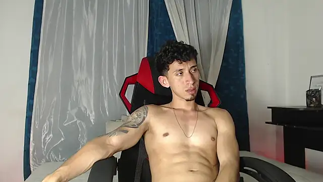 Snapshot of stevenSEX123 chatting on November 20, 4:23 am stevenSEX123 online show from November 20, 4:23 am