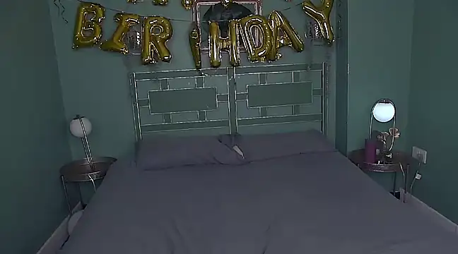 Snapshot of DaisyDollBabestation chatting on December 10, 12:27 pm DaisyDollBabestation online show from December 10, 12:27 pm