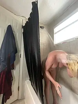 TiffaneyLove online show from March 17, 12:35 pm