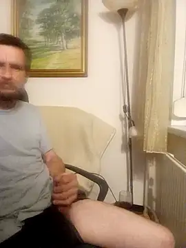 Snapshot of Aliaspitmen83 chatting on July 21, 7:05 pm Aliaspitmen83 online show from July 21, 7:05 pm