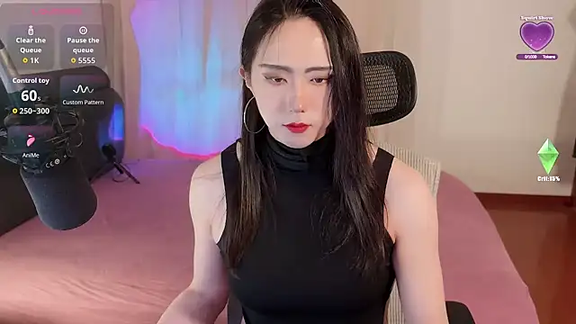 Snapshot of liliwang03 chatting on October 27, 1:04 pm liliwang03 online show from October 27, 1:04 pm