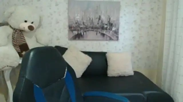 Snapshot of mature_martina chatting on May 11, 9:01 pm mature martina online show from May 11, 9:01 pm