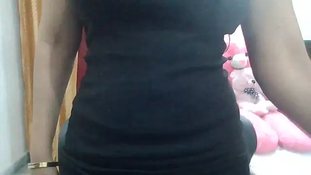 Snapshot of Sexy_iknoor chatting on May 8, 5:24 am Sexy iknoor online show from May 8, 5:24 am
