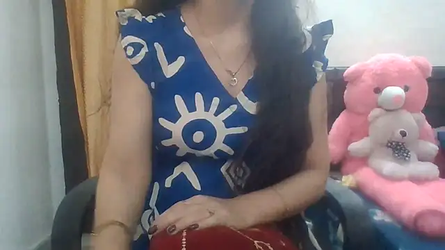 Snapshot of Sexy_iknoor chatting on May 21, 5:58 am Sexy iknoor online show from May 21, 5:58 am