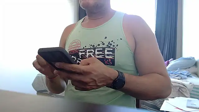 Snapshot of danilostorm7 chatting on November 9, 7:01 pm danilostorm7 online show from November 9, 7:01 pm