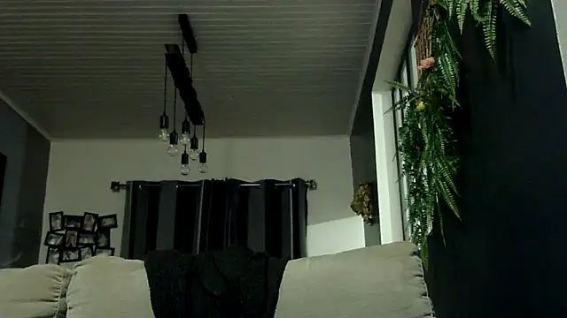 feline27 online show from March 4, 8:37 pm