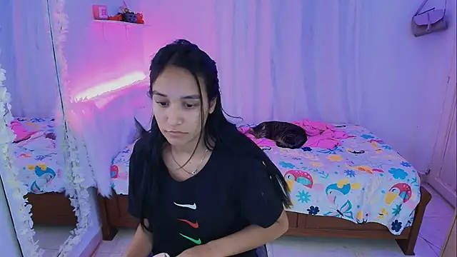 Snapshot of Nanami_19 chatting on October 11, 7:34 pm Nanami 19 online show from October 11, 7:34 pm