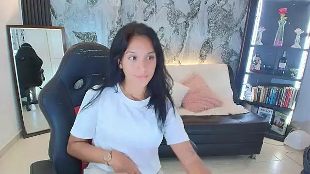 Nanami 19 online show from February 9, 6:34 pm