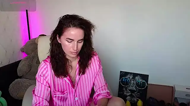 xx adrihanna xx online show from February 5, 6:13 am