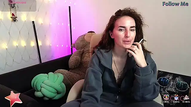 xx adrihanna xx online show from February 6, 6:29 am