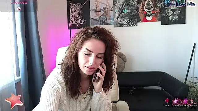 xx adrihanna xx online show from February 18, 7:32 am