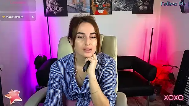 xx adrihanna xx online show from March 7, 3:28 pm