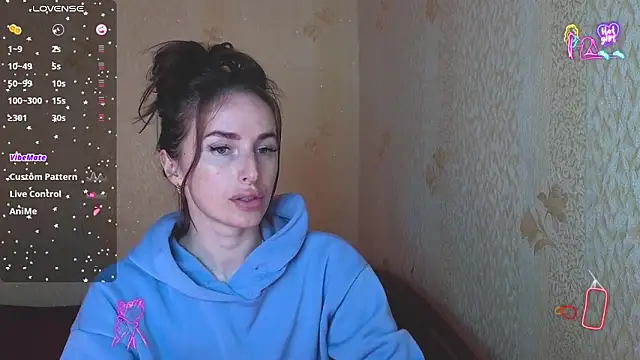 xx adrihanna xx online show from April 29, 4:11 pm