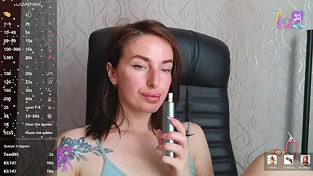 xx adrihanna xx online show from June 12, 4:44 am